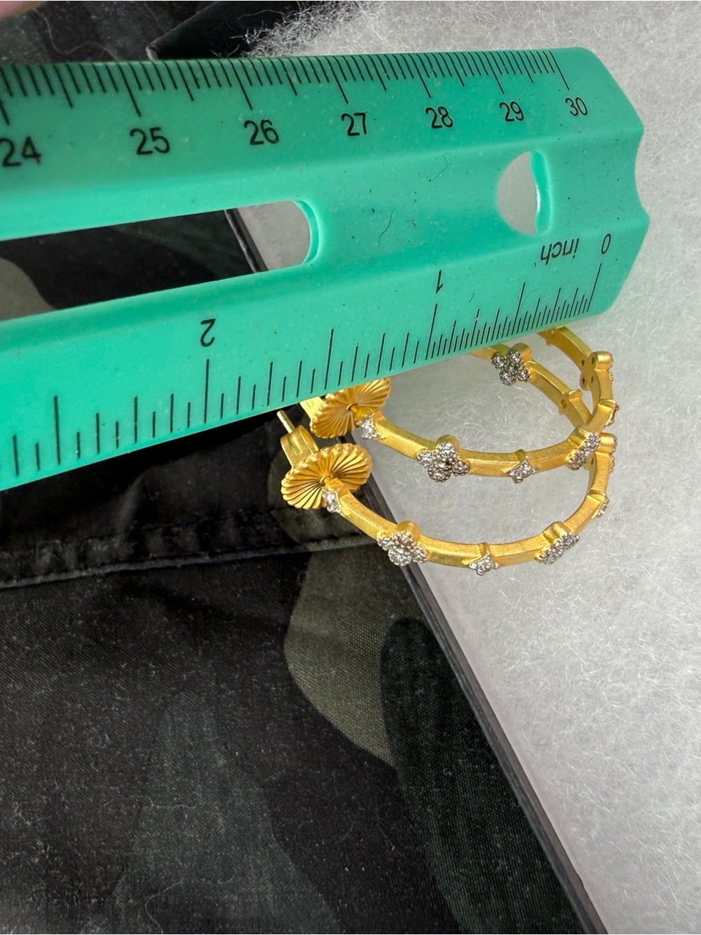 New in Box Freida Rothman 925 Sterling Celestial Clover Station Hoop Earrings - Picture 5 of 7